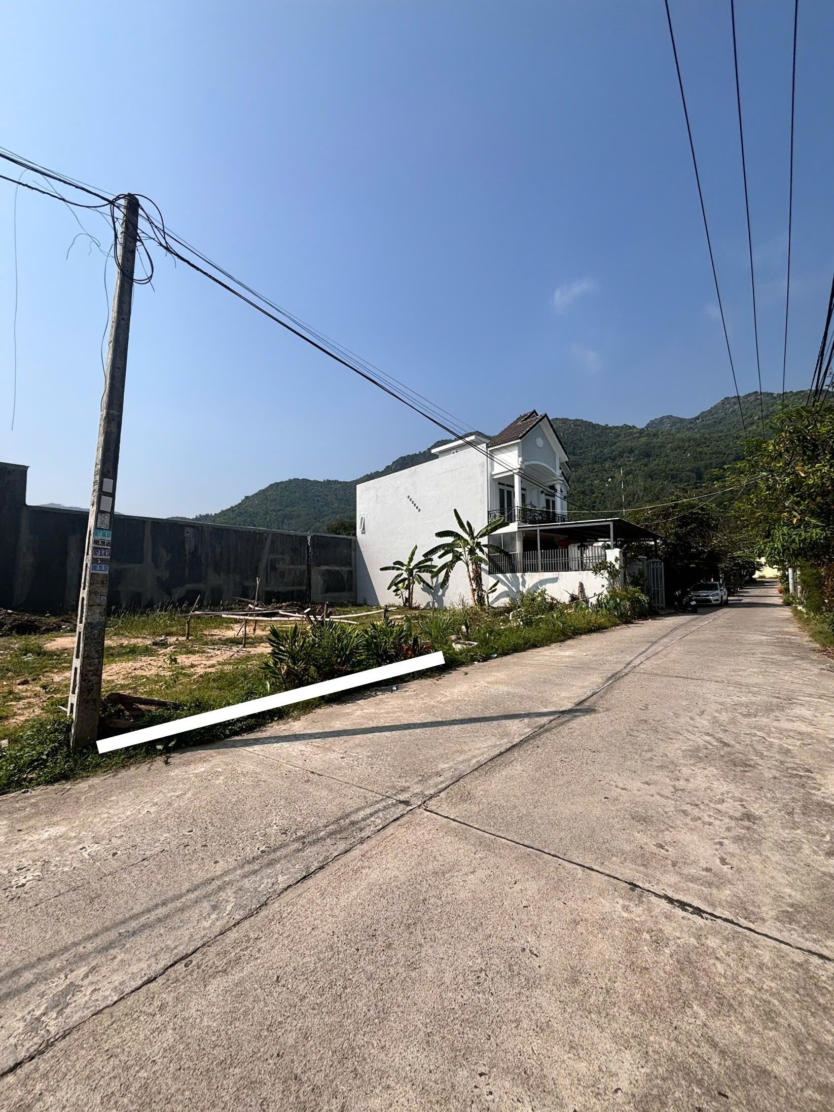 BÁN ĐẤT HẺM ĐẠI LỘ NGUYỄN TẤT THÀNH, PHƯỜNG NAM NHA TRANG
- Diện tích: 104,4m2, ngang 5m (full thổ cư)
- Hướng Tây Bắc
- Đường hiện trạng rộng 5m, cách đường Nguyễn Tất Thành tầm 30m.
- Bán kính hơn 2km có chợ Phước Đồng, điện máy Xanh, trường học...