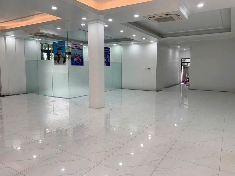 Cho thuê mặt bằng căn góc 2 mặt tiền tại KĐT Hưng Phú