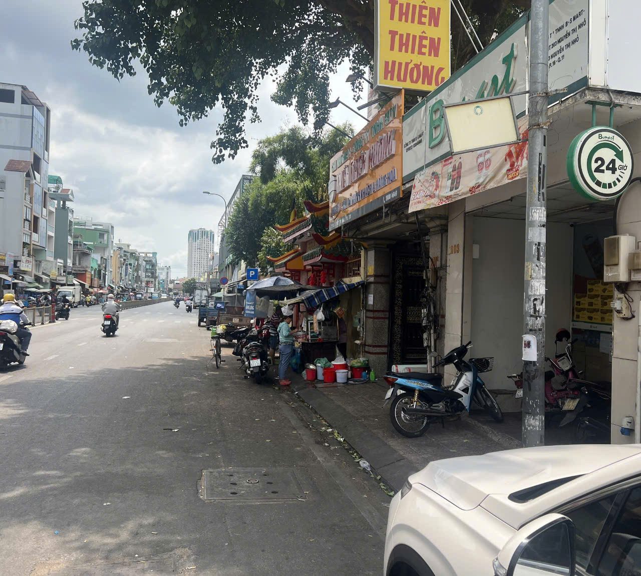 Bán Nhà Riêng mặt tiền Đường Nguyễn Thị Nhỏ Phường Minh Phụng TP. Hồ Chí Minh