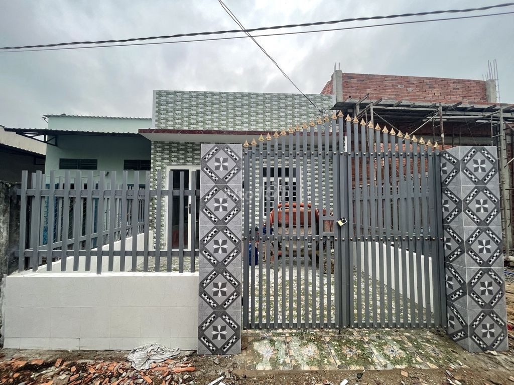 Bán Nhà riêng 60m² thổ cư 60m² giá 1.15 tỷ tại Đường Nguyễn Thị Thọ Thị trấn Đức Hòa Huyện Đức Hòa Long An