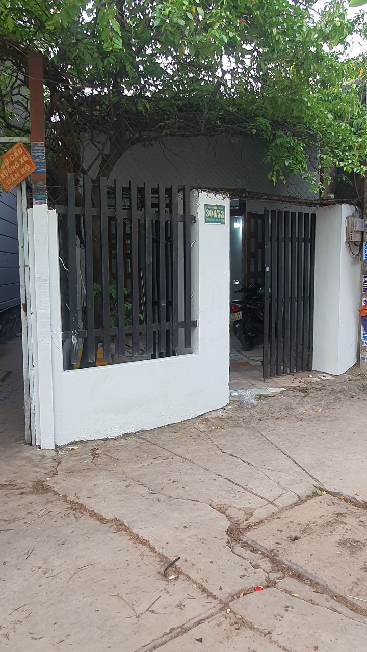 Bán Nhà C4 kế KCN Vĩnh Lộc P Bình Tân Q. Bình Tân 64m2( 4x16) nhỉnh 2 tỷ