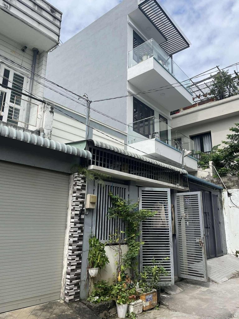 Nhà 2 Tầng - Diện tích 56m2, Phú Hữu Quận 9. Chỉ 3,75 Tỷ