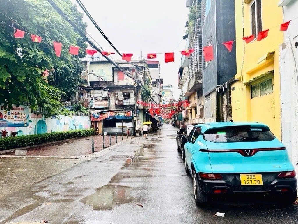 Căn hộ tập thể tầng 1 Nguyễn Trãi diện tích 45m2 2PN — Nhà mới đẹp ô tô đỗ cửa — Sổ đỏ chính chủ giá tốt