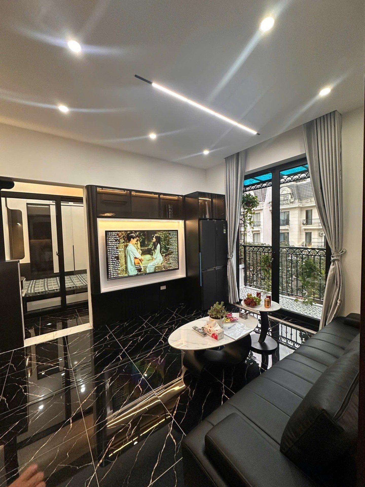 🏡🌳 CHỈ 4.3 TỶ – CHUNG CƯ NGUYỄN TRÃI - PHÙNG KHOANG: SỬ DỤNG 90M², SỔ ĐỎ 70M2, 3 NGỦ, FULL NỘI THẤT, TẦNG THẤP, 3 BAN CÔNG TO.