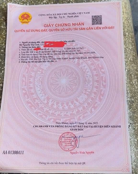 Bán nhà 1 trệt 1 lầu . Dt 81m .trung tâm dien khánh