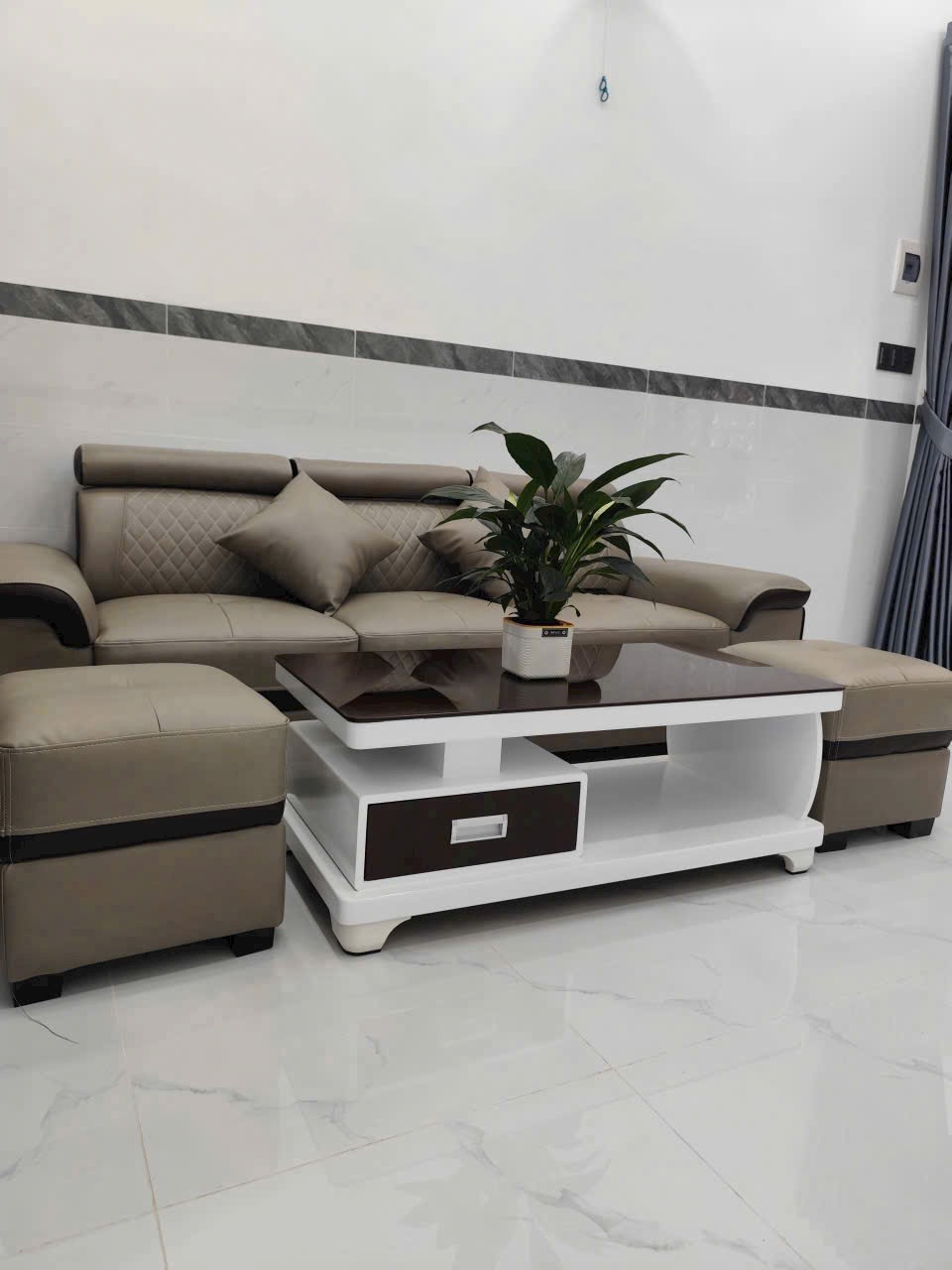 Nhà đẹp Biên Hòa – chỉ 3,850tỷ, còn bớt mạnh.Đường Ô Tô 2Làn Rộng Rãi.Có Sân Ô Tô Rộng