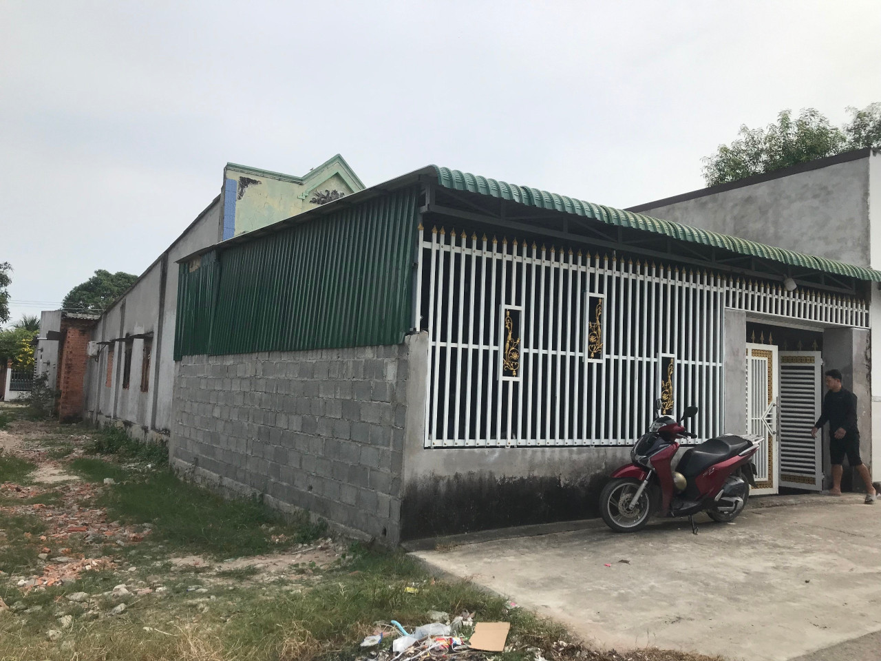 Bán nhà 3 mặt tiền 295m² 2.2 tỷ tại chợ Tân Bình Thị xã La Gi