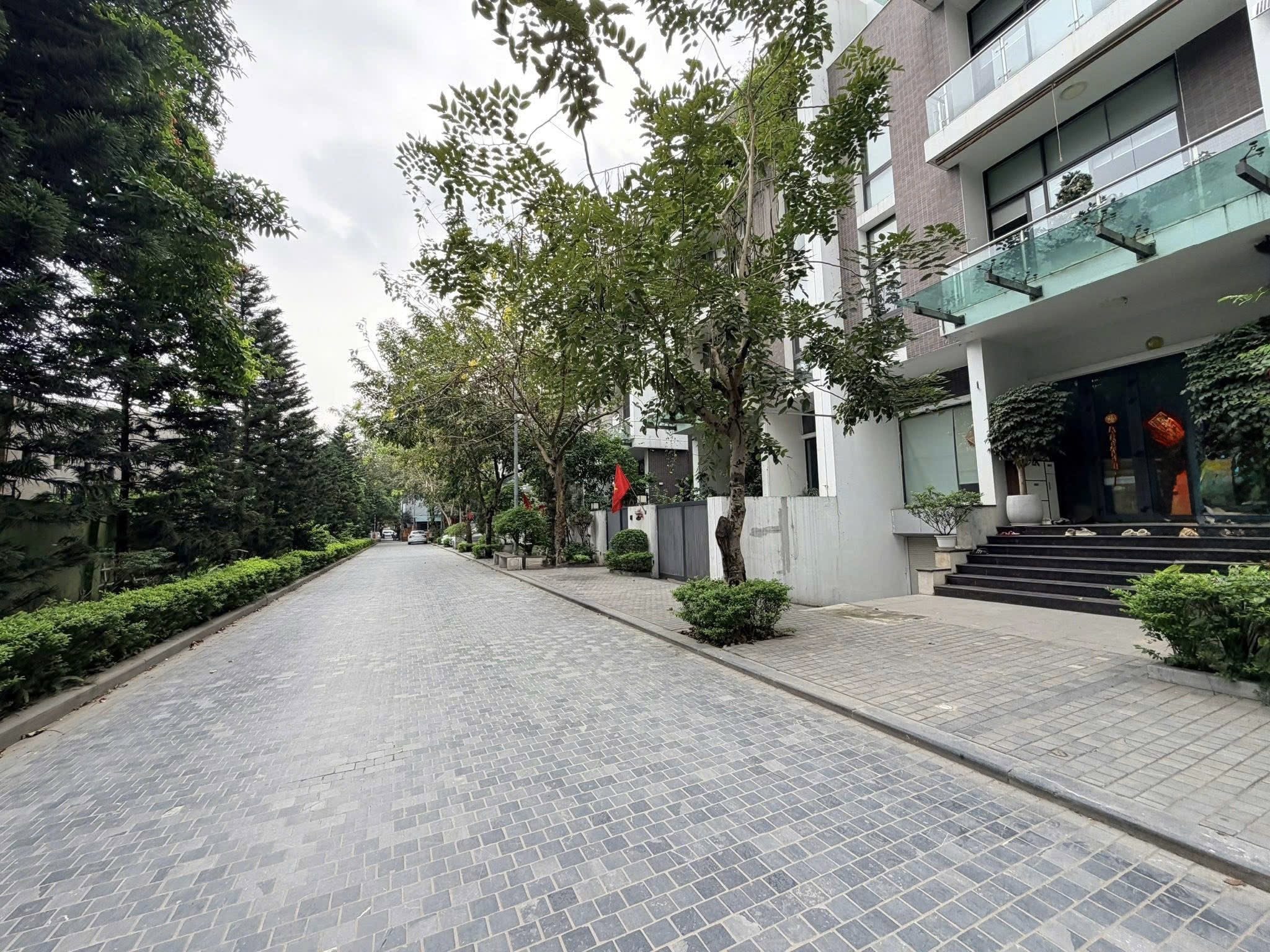 Duy nhất một căn nhà vườn Nguyễn Tuân - Trung tâm quận Thanh Xuân 163m, mt 9m, nhà xây 6t