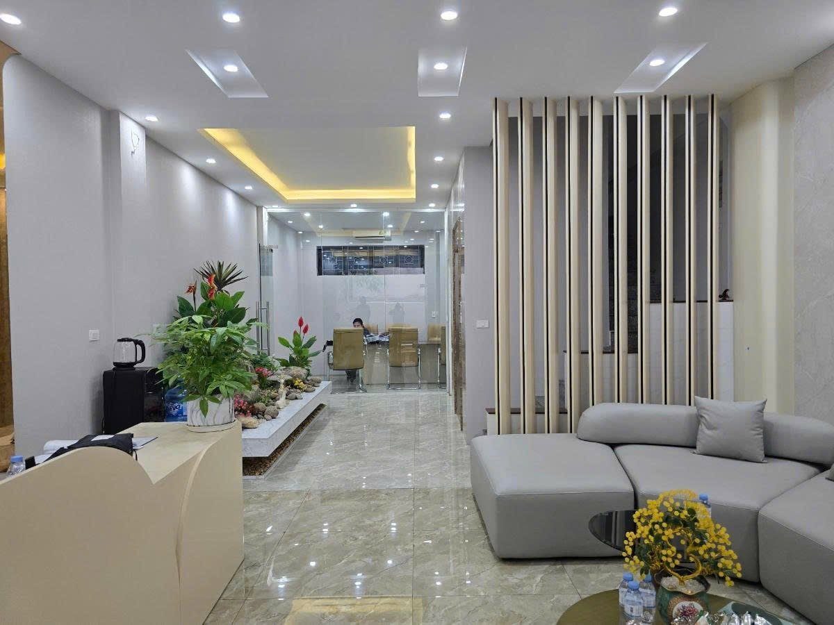 Bán Nhà 2 Mặt Ngõ Nguyễn Tuân. Thanh Xuân. Thang Máy. Ô Tô. Vỉa Hè. DT 72m2. Giá 43.6 Tỷ.