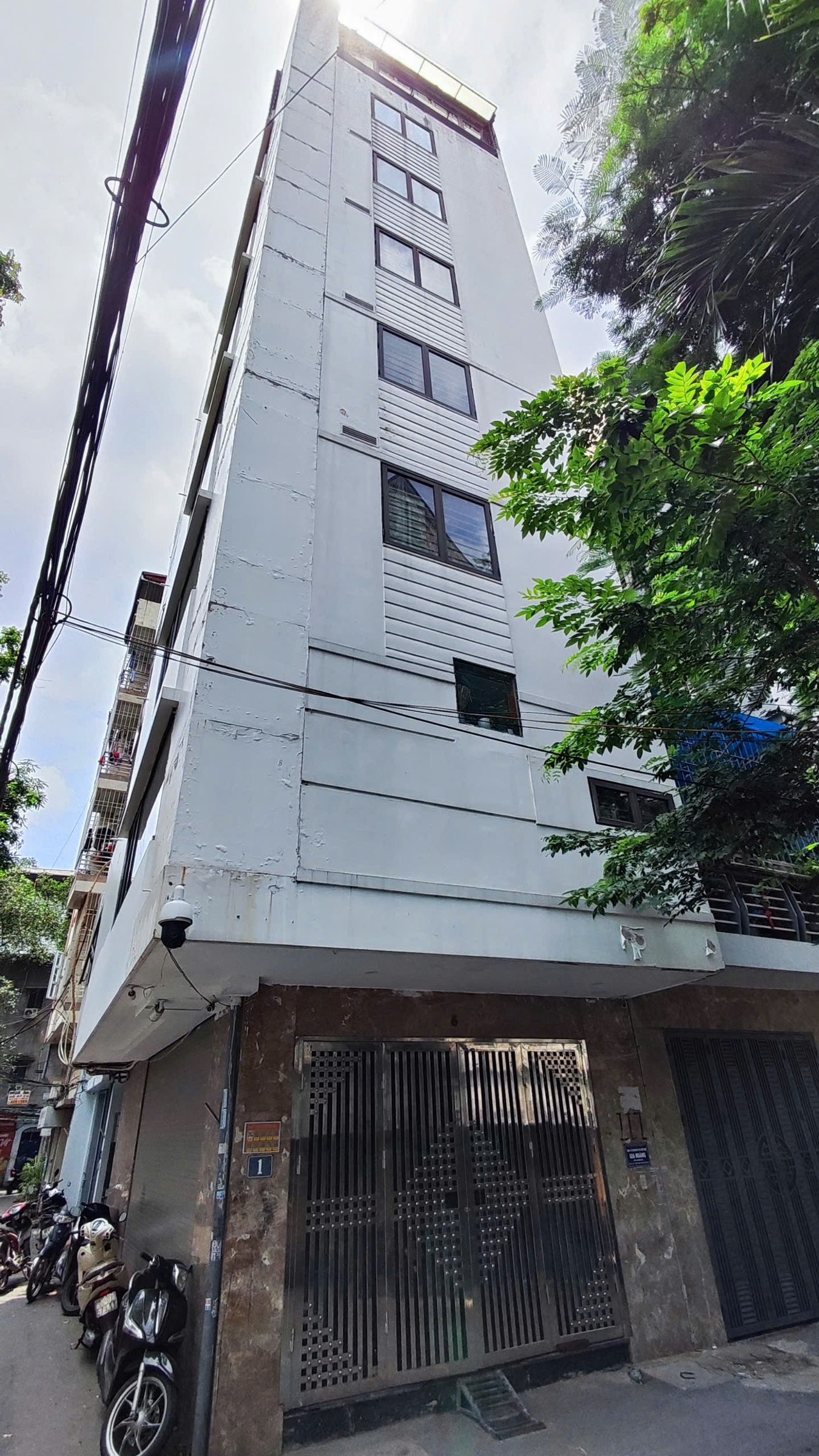 Bán đất 40m² có sẵn 36,5m² thổ cư ngang 4.70m giá 17 tỷ tại Đường Nguyễn Văn Huyên Phường Nghĩa Đô