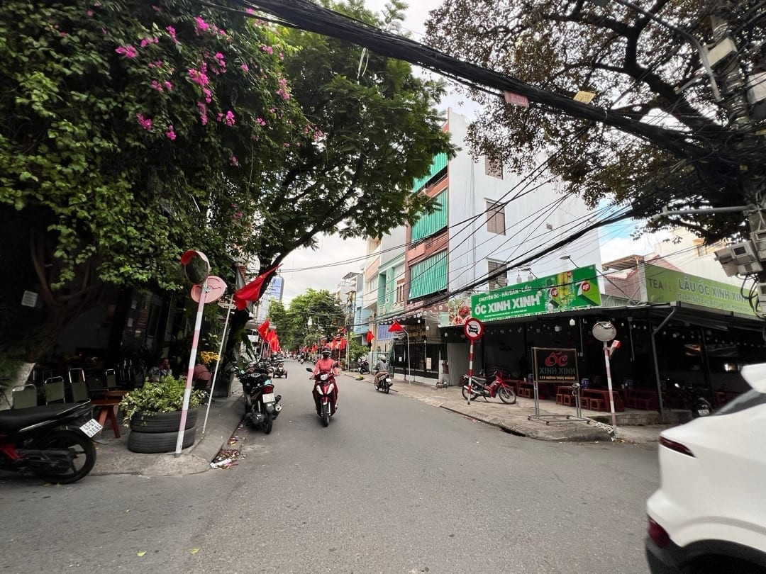 LÔ GÓC 2 MẶT TIỀN HUỲNH THÚC KHÁNG –GẦN NGUYỄN VĂN LINH CẦU RỒNG- TRUNG TÂM HẢI CHÂU – 143M²