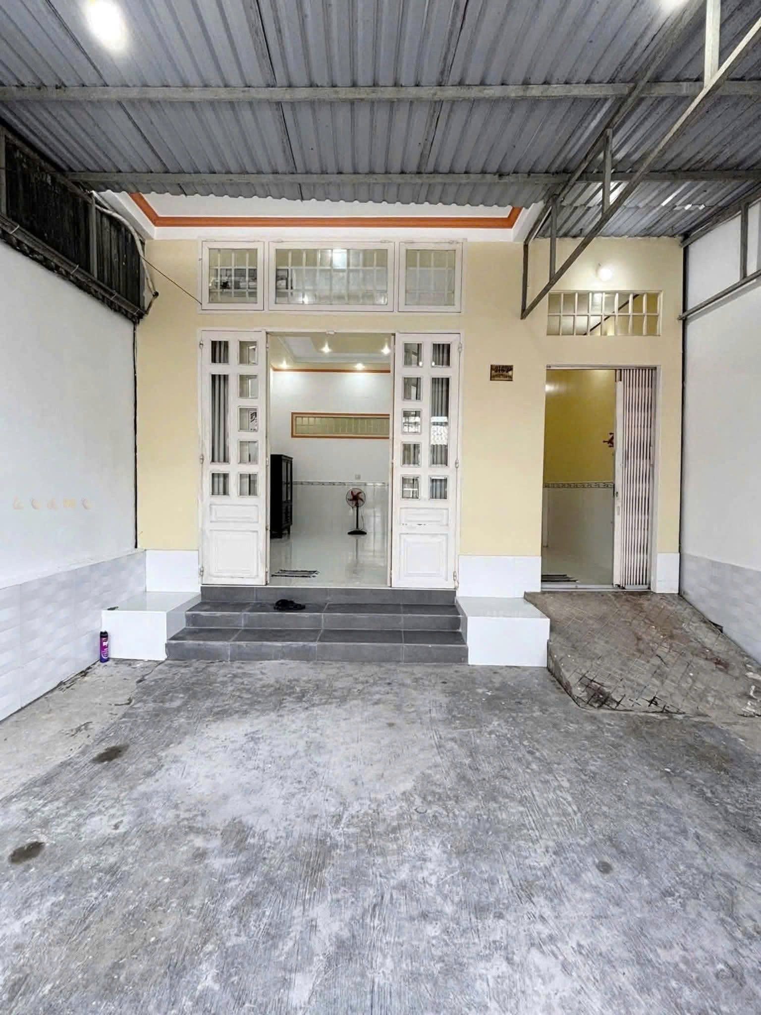 Bán Nhà riêng 137m² thổ cư 133m² giá 890 triệu tại Đường Nguyễn Văn Tiệp Thị trấn Củ Chi Huyện Củ Chi TP. Hồ Chí Minh