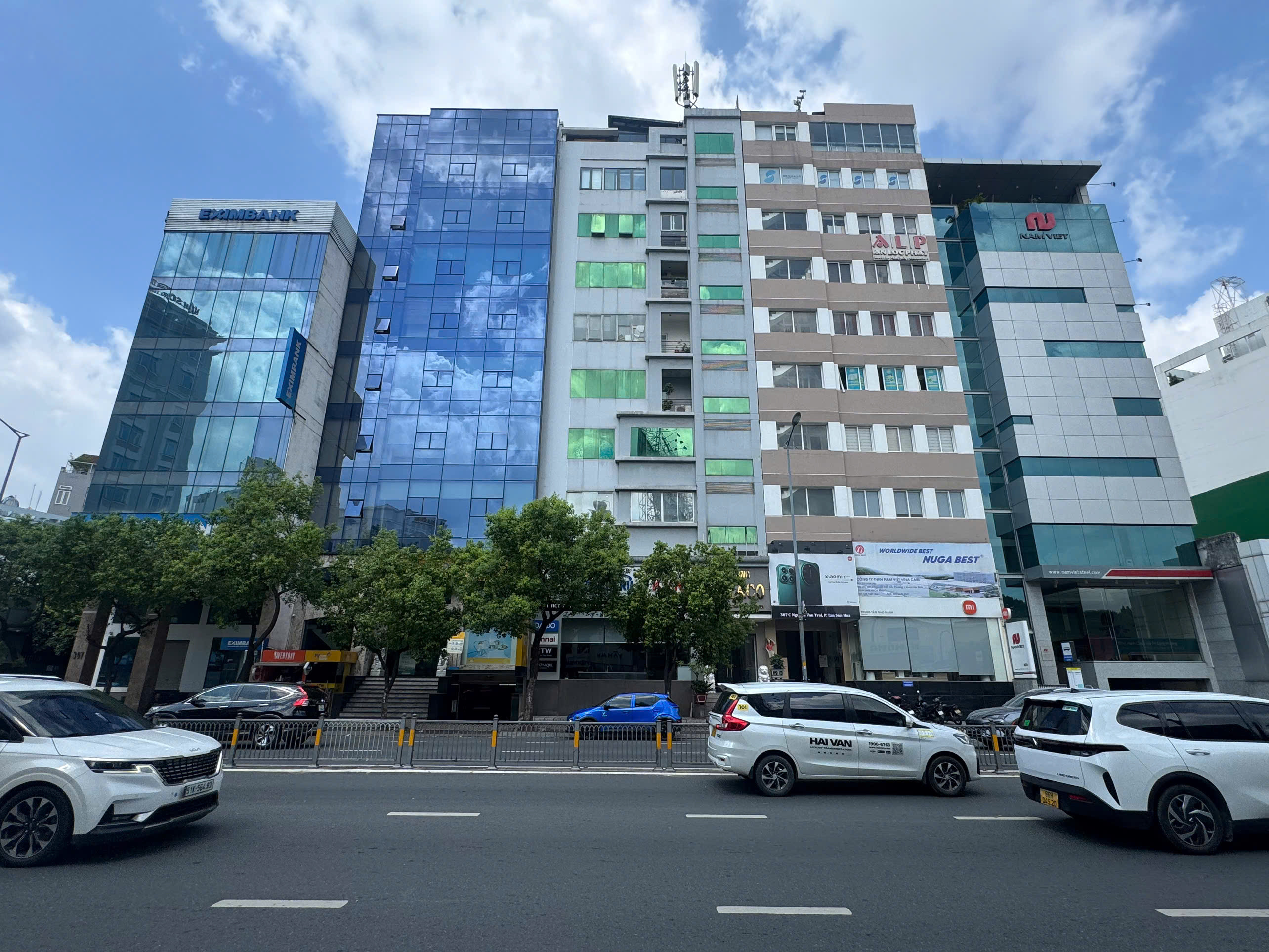 Bán Building Mặt Tiền 307b Nguyễn Văn Trỗi [11 x 20m - 1 hầm 10 tầng]