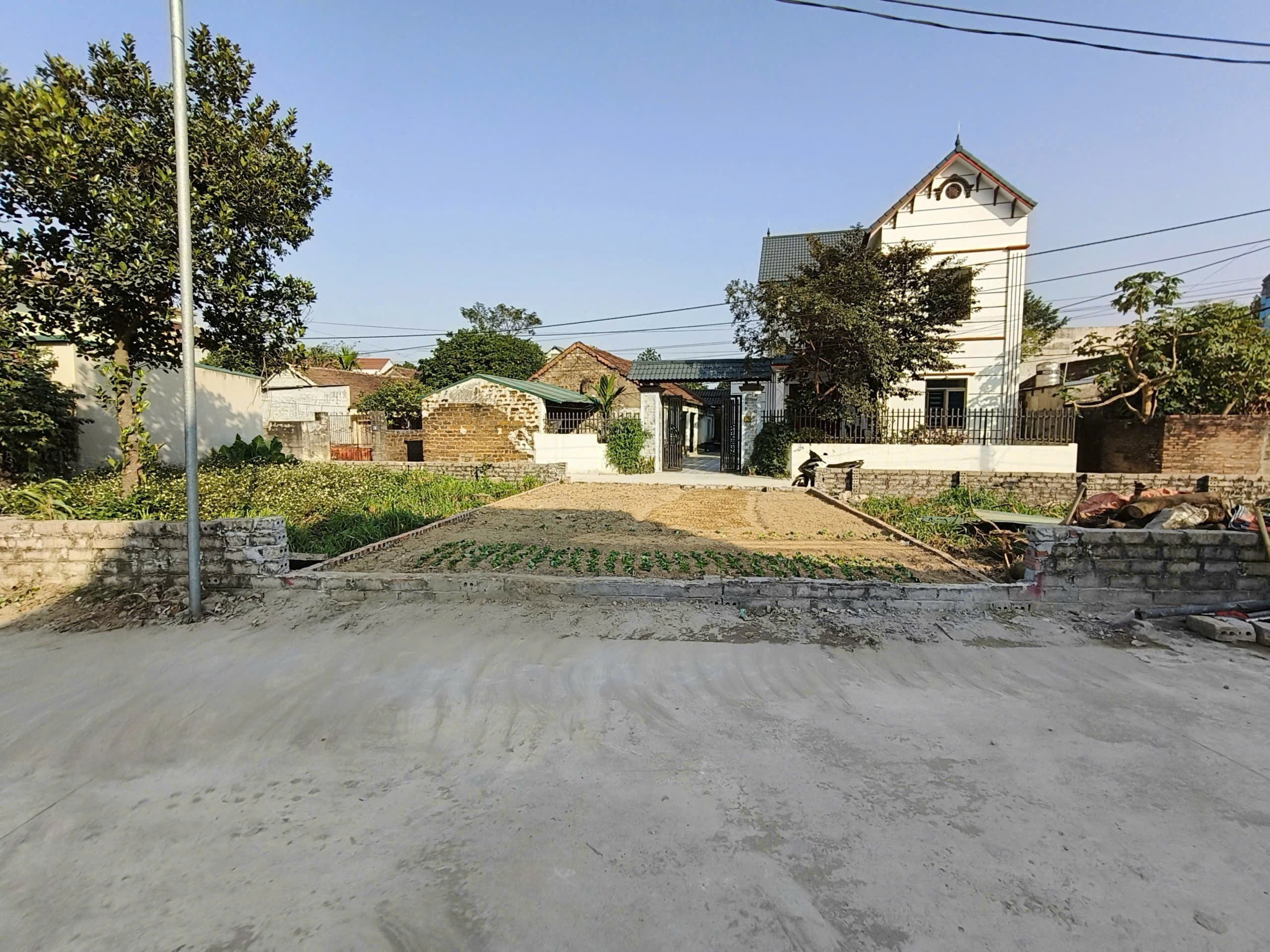 900 triệu trục trính Xuân Mai