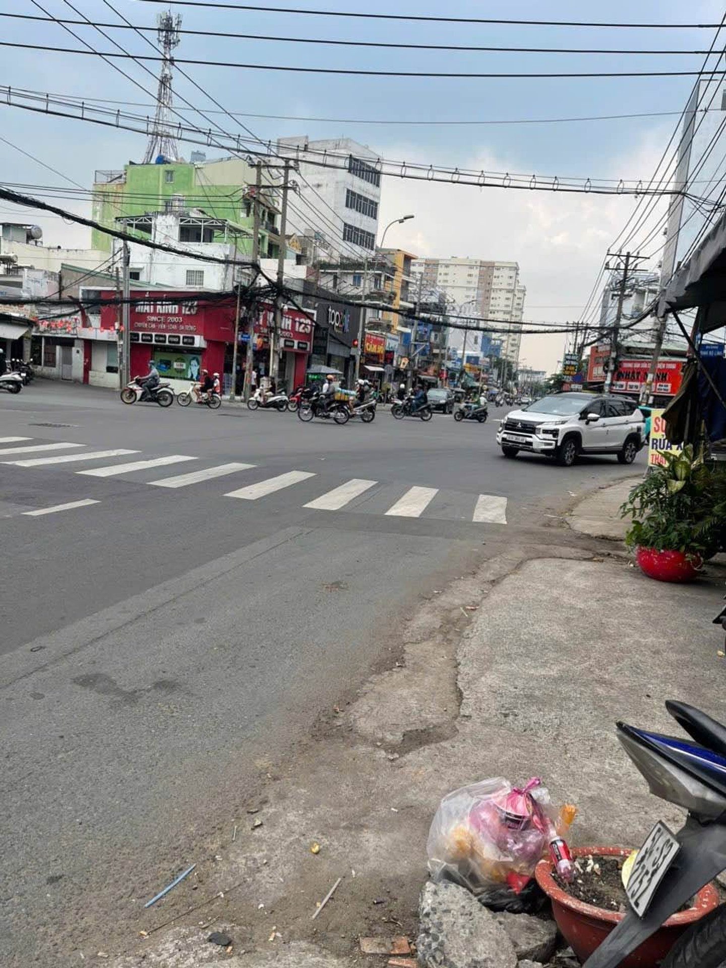 Bán Nhà 3 Tầng  Đường Nguyễn Xí  Phường Bình Thạnh TP. Hồ Chí Minh