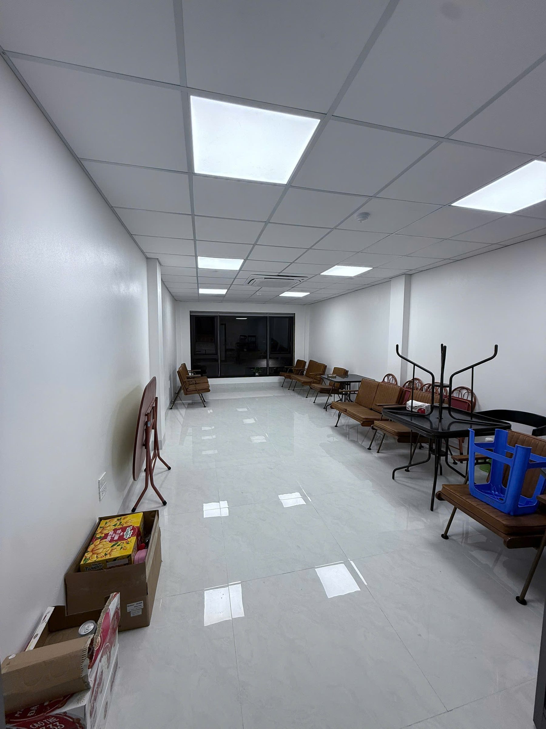 Cho thuê văn phòng Nguyễn Xiển- Nguyễn Trãi, 50 m2 sàn thông mới như ảnh