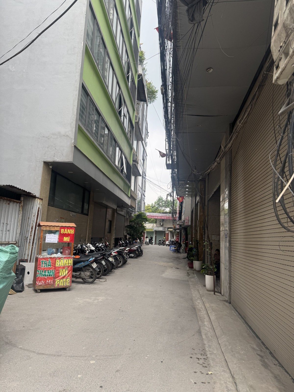 Bán đất Nguyễn Xiển 143m² full thổ cư ngang 8.4m giá 45 tỷ tại Đường Nguyễn Xiển Phường Khương Đình 
(MUA/BÁN BĐS nhắn tin Zalo 0862299066)