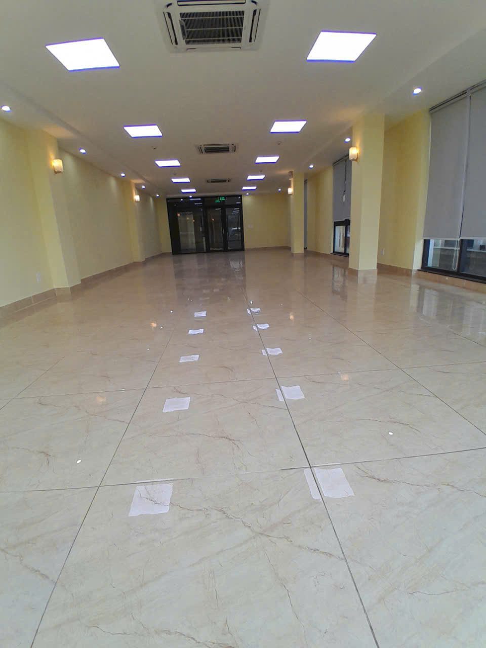 CHÍNH CHỦ CHO THUÊ VĂN PHÒNG MẶT ĐƯỜNG KHUẤT DUY TIẾN/120m2
