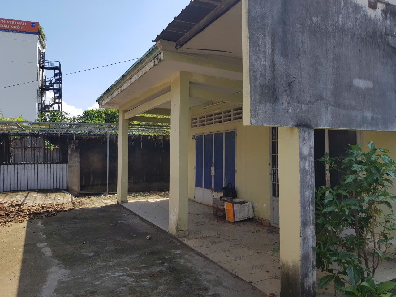 Bán nhà Full thổ cư giá tốt. Đường Nguyễn xiễn.