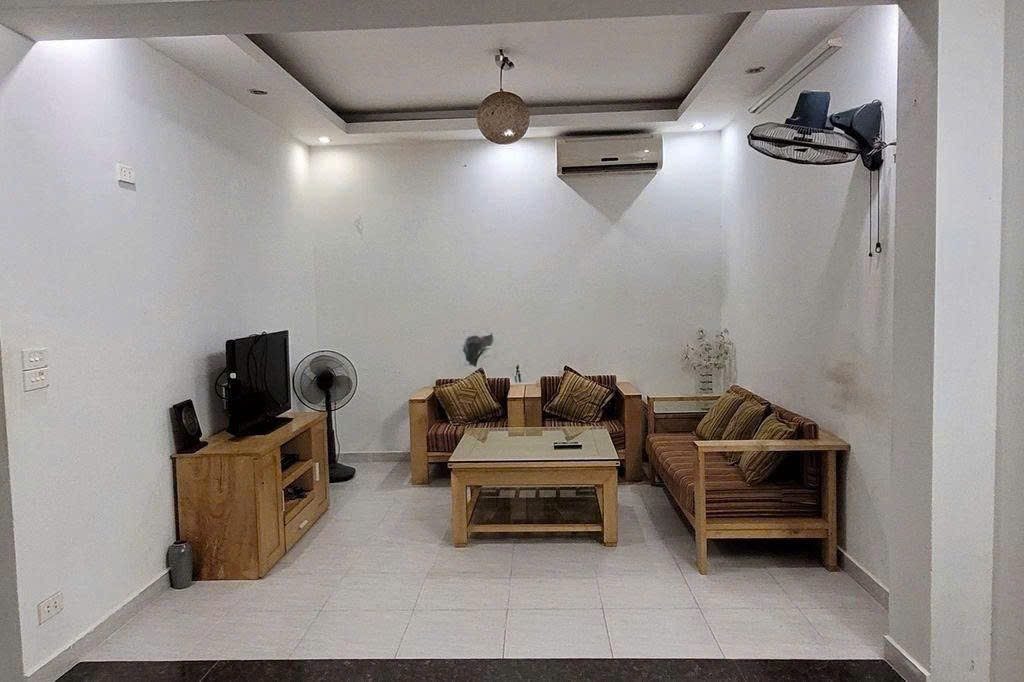 Cho Thuê Căn Hộ Ban Cơ Yếu Phố Nhân Hòa - Thanh Xuân 60M² 2 Ngủ - Giá Thuê 9,5tr
