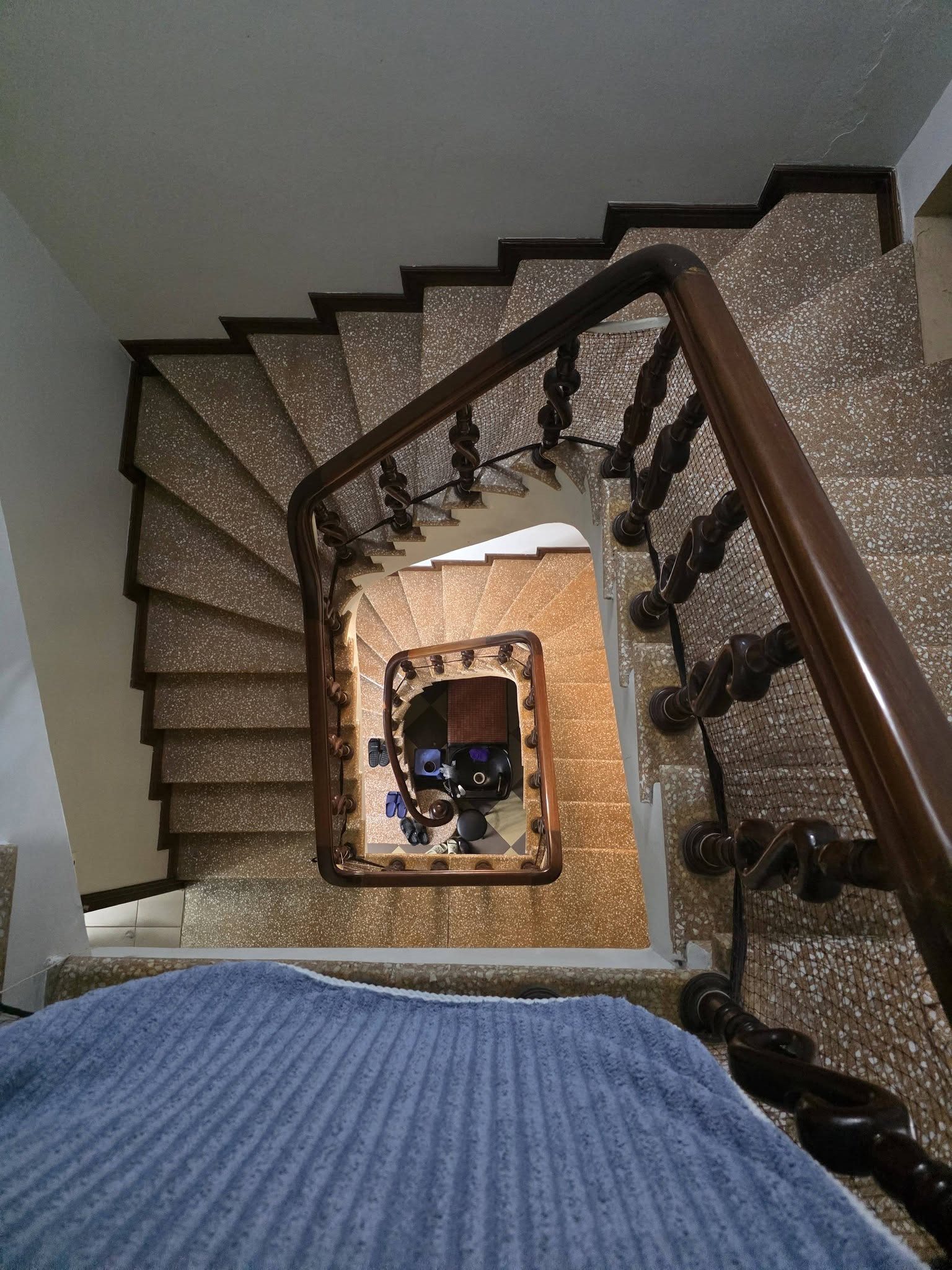 Nhà mặt phố Nhân Hòa, vỉa hè rộng, gần trường THPT Phan Đình Giót, gân chợ