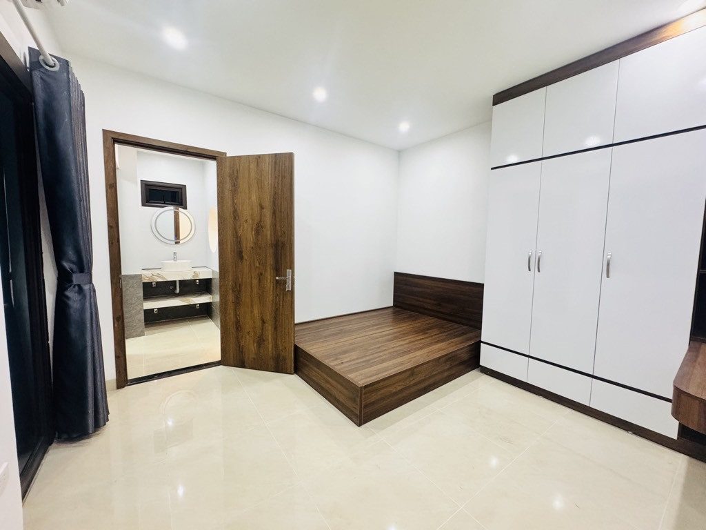 Nhà Đẹp Phố Nhổn 34m - 6 Tầng - Phố Nhổn - Chỉ  3 bước ra phố ĐH công Nghiệp