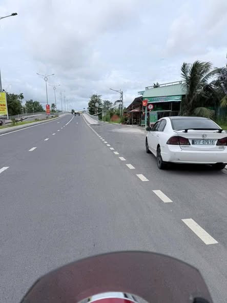 Bán đất 249.9m² ngang 6m giá 2.75 tỷ gần Cầu Lộ 2 Phường Phước Hậu