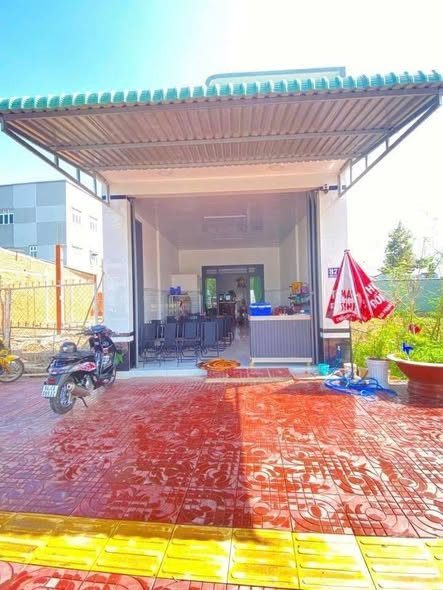 Bán nhà 123.6m² full thổ cư ngang 5m giá 3.2 tỷ tại Đường Nhựa Võ Văn Kiệt Phường Tân Ngãi