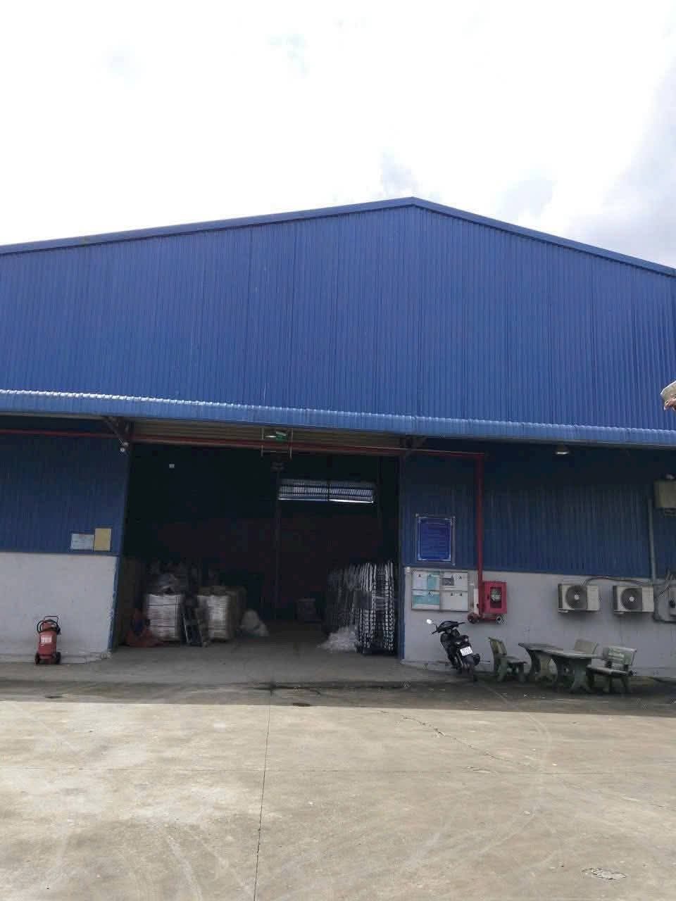 Bán kho xưởng đường xe Container xã Nhuận Đức Củ Chi TPHCM, DT: 5100m2.