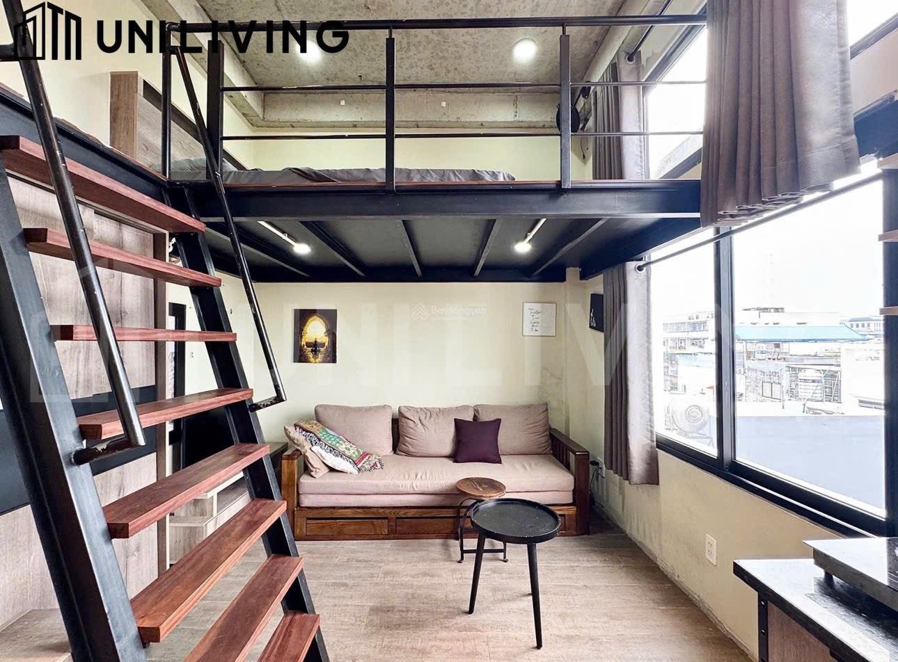 Duplex cửa sổ lớn full nội thất