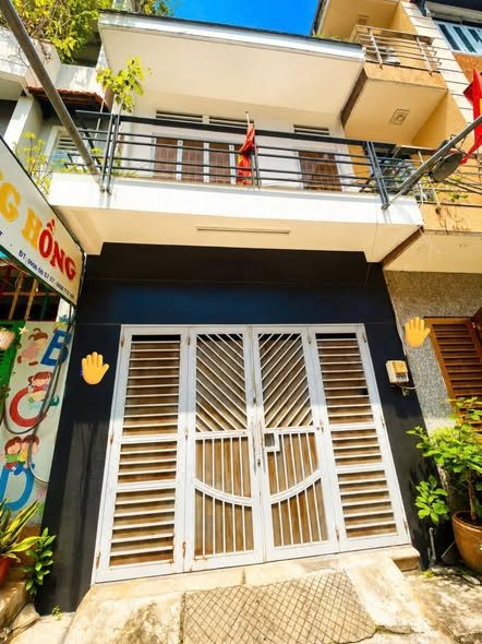 💥Nhà HXH 4,5m Nơ Trang Long, Bình Thạnh 😱Chỉ 5TỶ Còn bớt
DT 4,2 x 12,2m Vuông vức CN 52m2, 2 Tầng 3PN, Công chứng ngay
Liên hệ ngay: 0359057121 Hùng