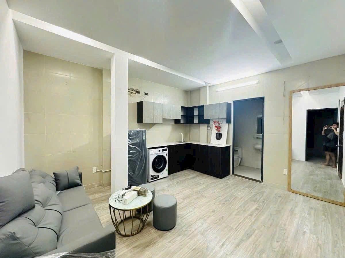 CHDV - CÓ DÒNG TIỀN - VỊ TRÍ ĐẮC ĐỊA - MẶT TIỀN ĐƯỜNG ETOWN CỘNG HÒA- CÓ 1 0 2