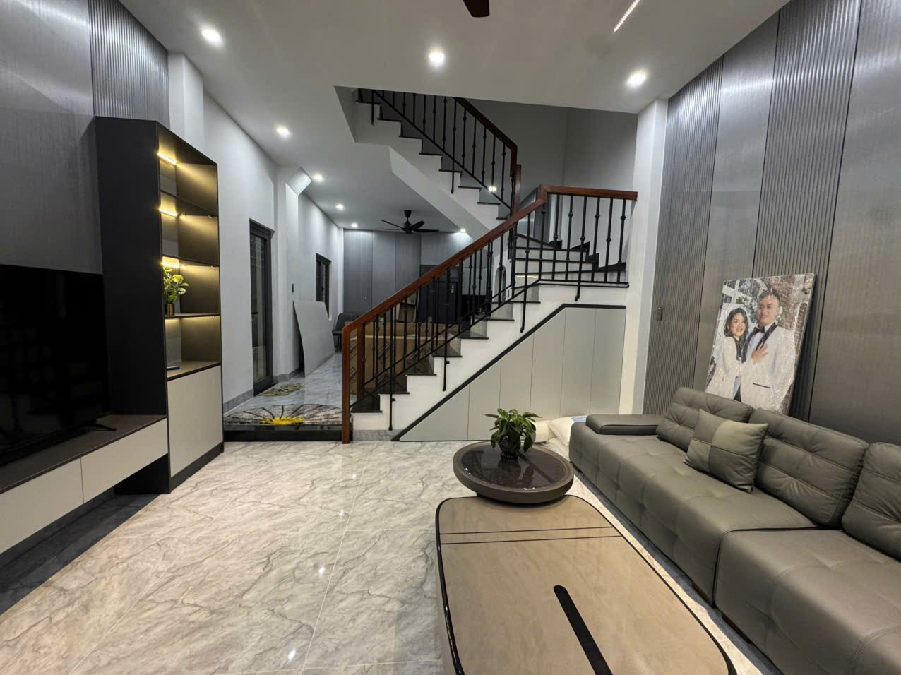 NHÀ MỚI 3 TẦNG + TUM – LÔ GÓC 2 MẶT KIỆT – KHU VIP HÒA CƯỜNG, ĐÀ NẴNG
