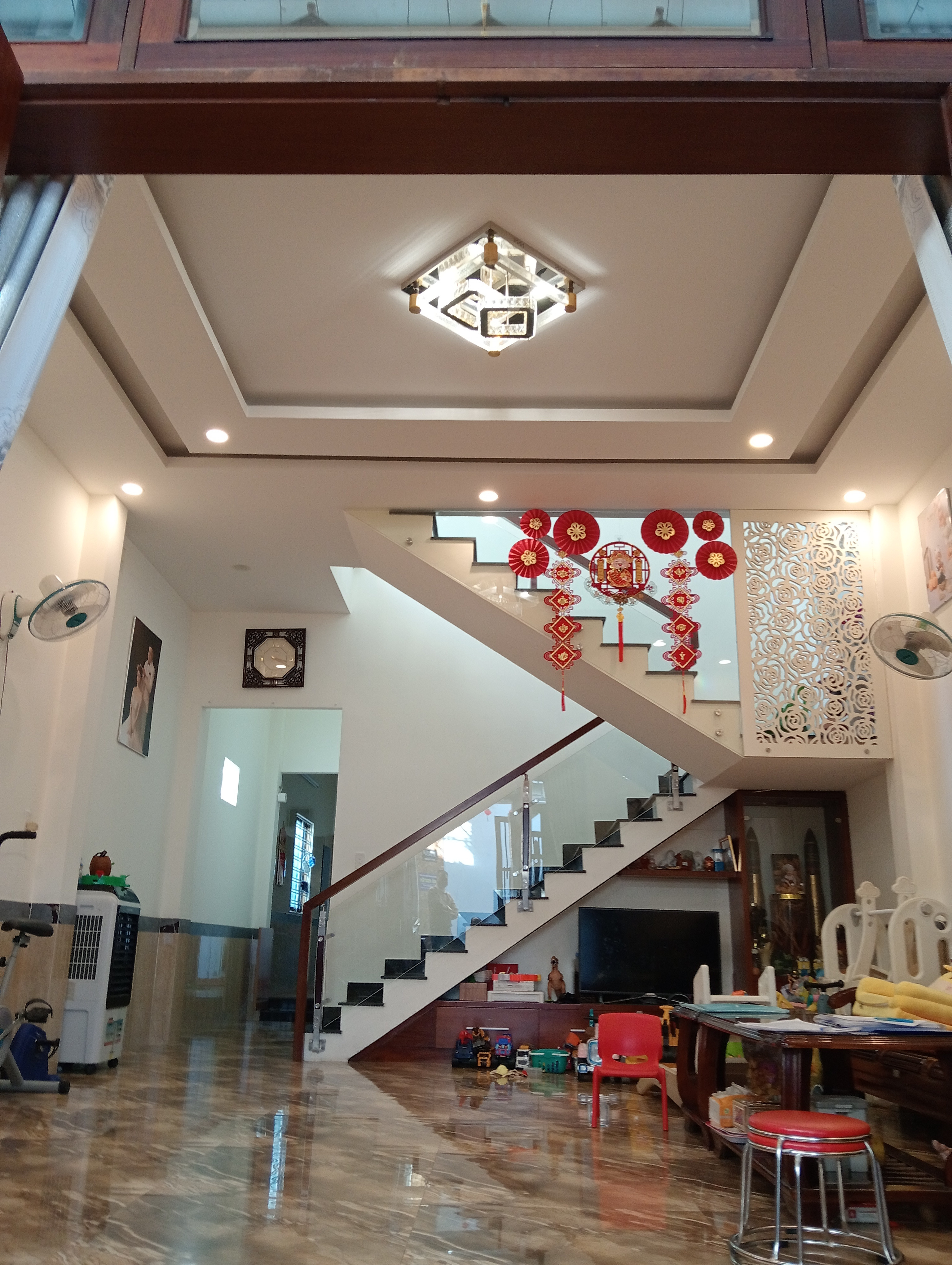 NHÀ 2 TẦNG 2 MÊ – KIÊN CỐ, CHỦ Ở MỘT ĐỜI