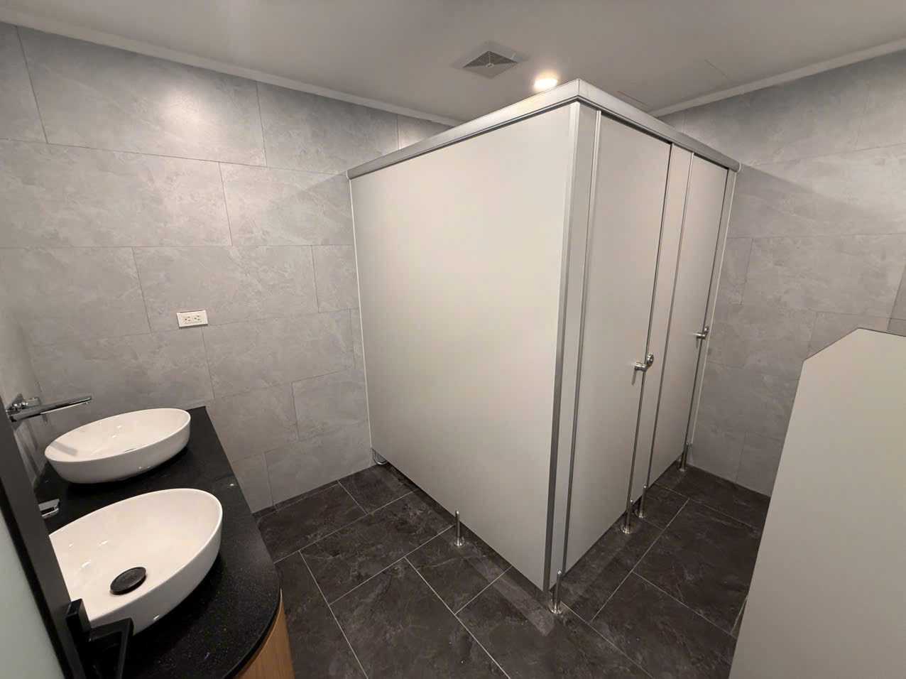 Cho thuê Văn phòng 340m2 giá 80 triệu tại Đường Ô Chợ Dừa Phường Hàng Bột Quận Đống Đa Hà Nội