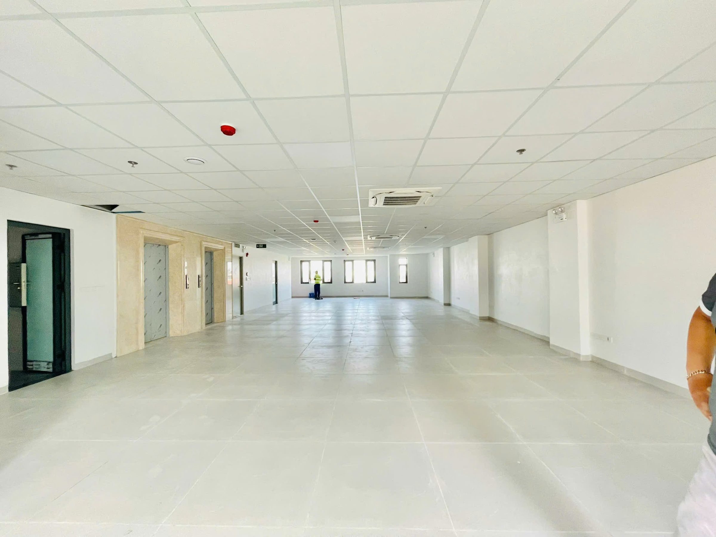 Cho thuê văn phòng mặt phố Ô Chợ Dừa - Đống Đa - Hà Nội/180m².