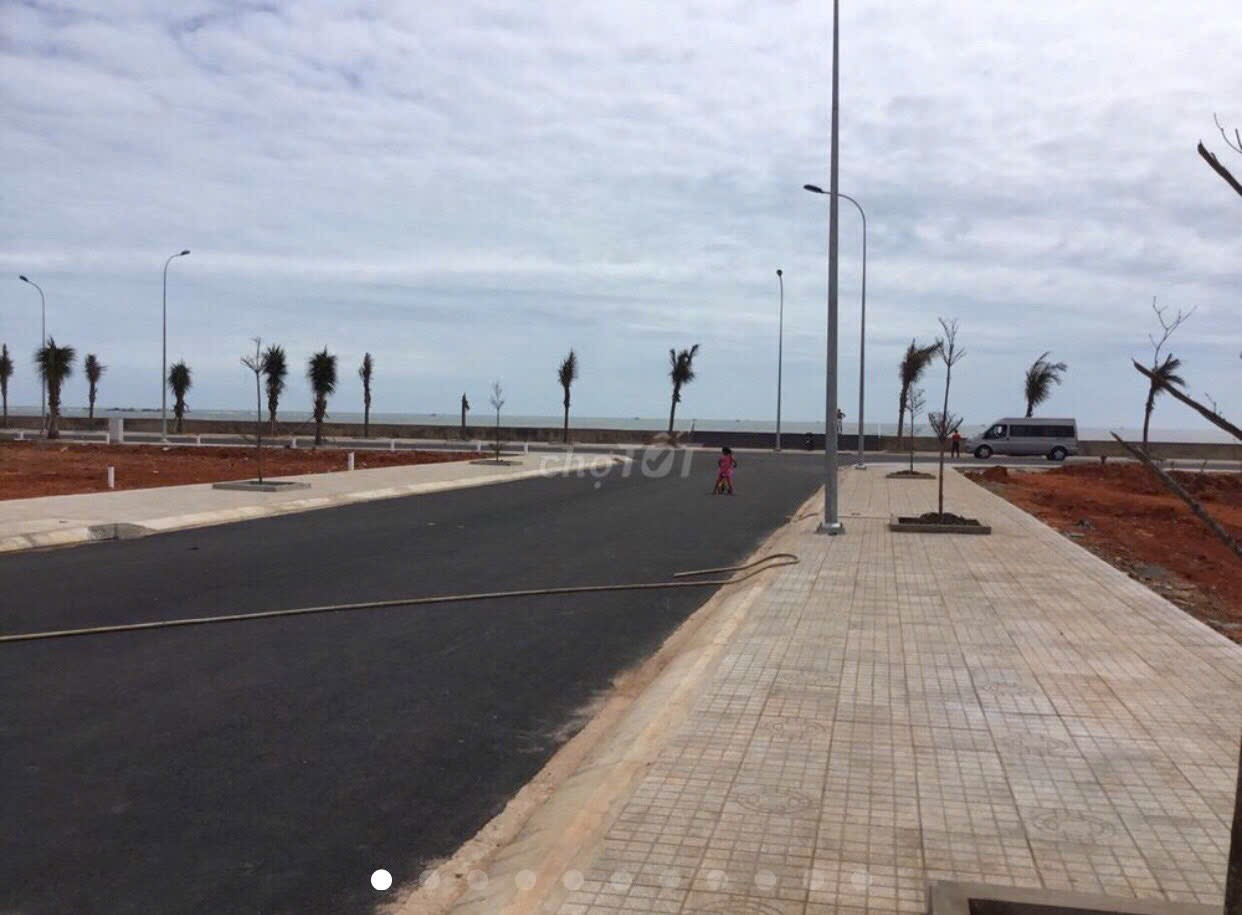 Cần bán hàng hiếm đôc quyền lại phan thiết.!!!!!
