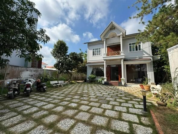 Bán nhà 1865.3m² có sẵn 253.4m² thổ cư ngang 14.9m giá 19 tỷ tại Đường Phạm Hùng Phường Tân Ngãi