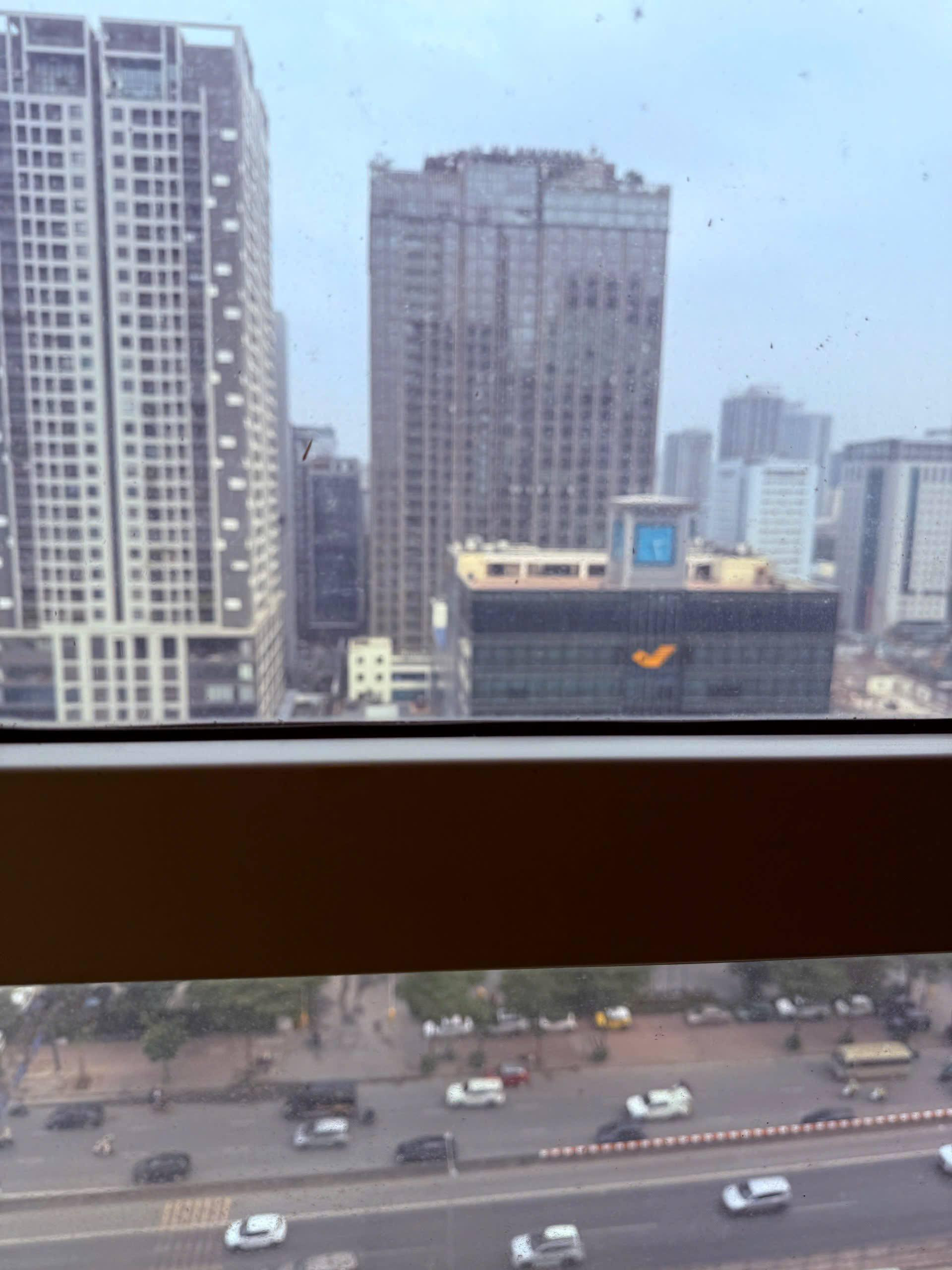 Cho Thuê Chung Cư 125M / 3 Ngủ / Tòa Big Tower Phạm Hùng - Cầu Giấy/ Giá Thuê 15Tr/ Tháng
