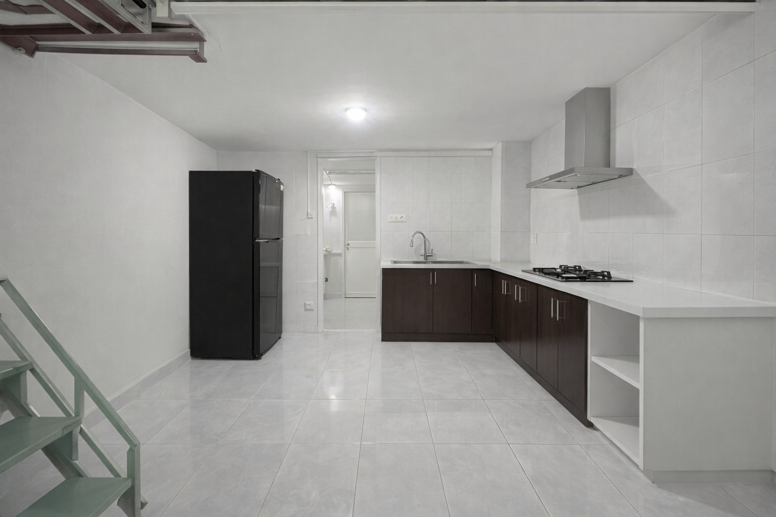 TÂN PHÚ – LÔ GÓC 2 MẶT HẺM 4M – GẦN CHỢ TÂN HƯƠNG – VỪA Ở VỪA KHAI THÁC CHO THUÊ