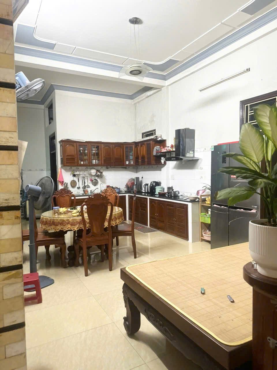 NHÀ 3 TẦNG MẶT TIỀN PHẠM NHỮ TĂNG - DIỆN TÍCH LỚN GIÁ NHỎ