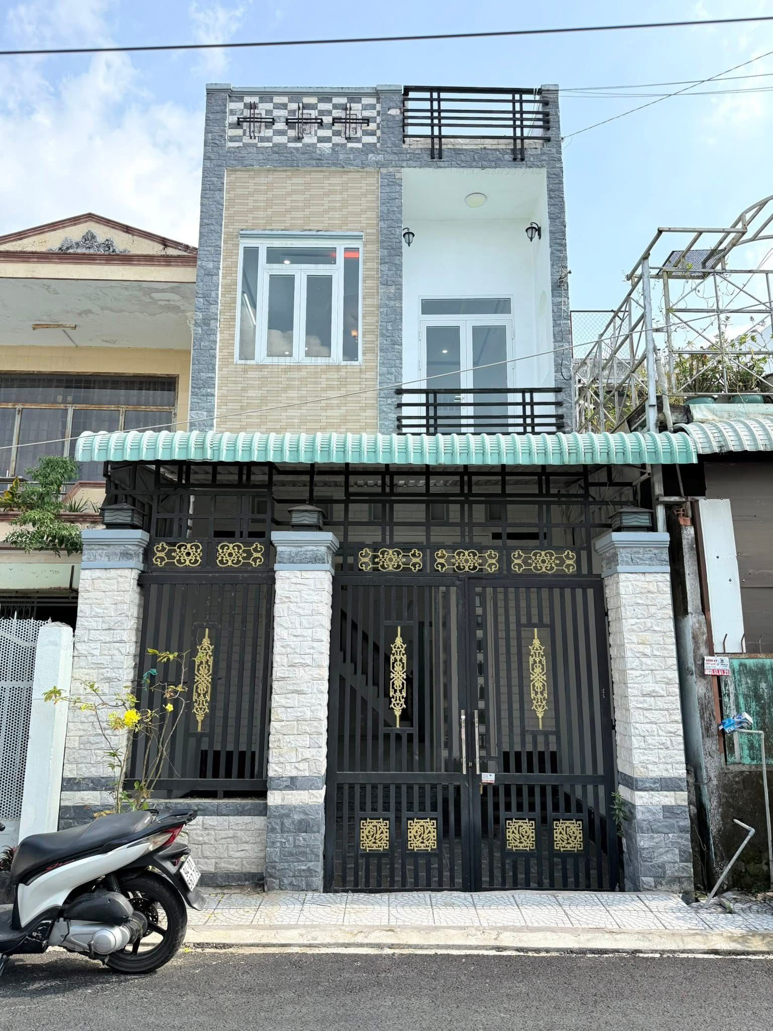 Nằm ngay khu vực trung tâm thị trấn Củ Chi, đường Phạm Văn Chèo thông thoáng, dân cư đông đúc chỉ 940 triệu.SHR 4x20