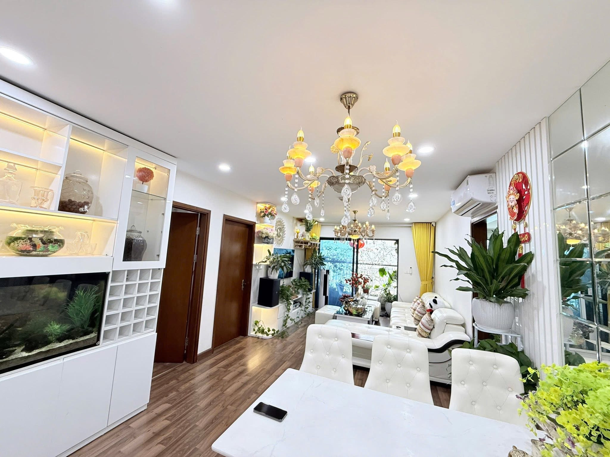 🔥 Bán Căn Hộ Cao Cấp P2706 Diamond 136 Hồ Tùng Mậu, 104m², 3PN 2WC, View Sân VĐ Mỹ Đình, Full Nội Thất Đẹp, Có 2 Slot Ô Tô, Sổ Đỏ Chính Chủ – Giá 10.8 Tỷ ☎️ 0982318676 Nga