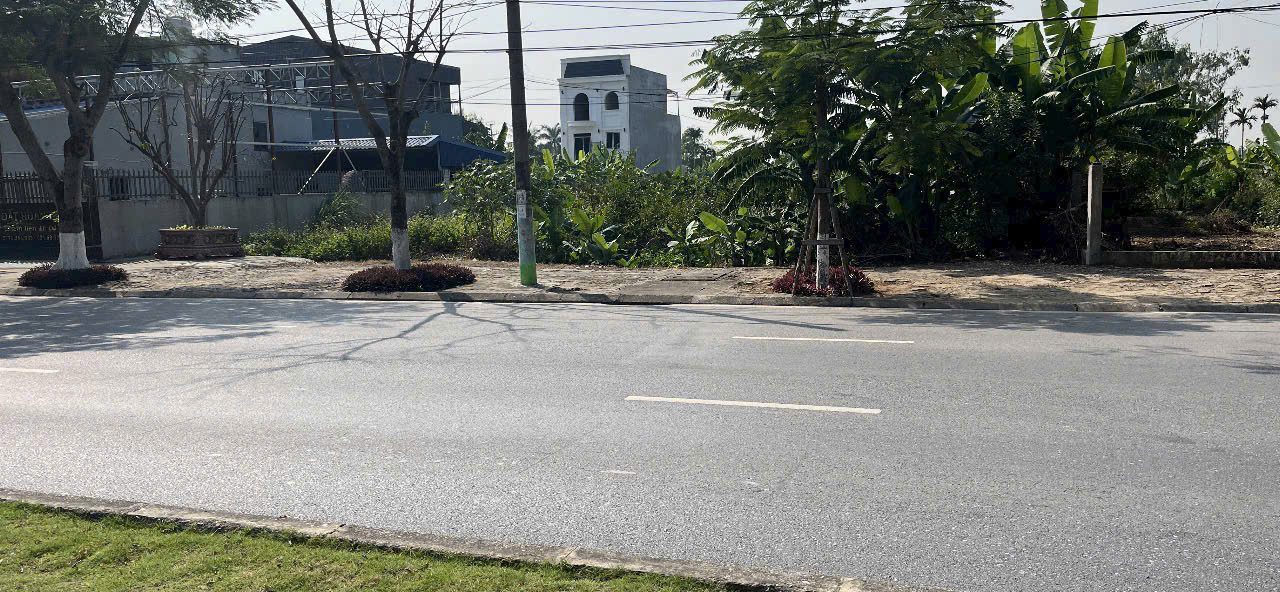 Bán đất mặt đường Phạm Văn Đồng 184m² ngang 8m giá 8.28 tỷ Phường Nam Đồ Sơn