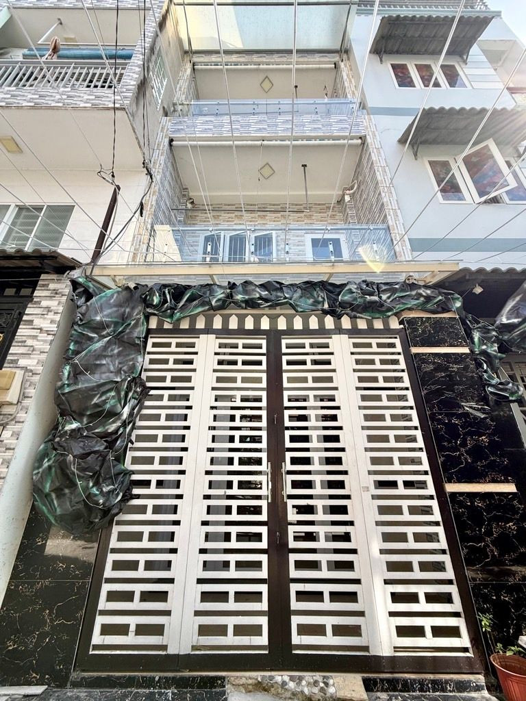 Bán nhà đẹp 3 tầng 44m2 ngay giáo xứ Vinh Sơn - Phạm Văn Hai