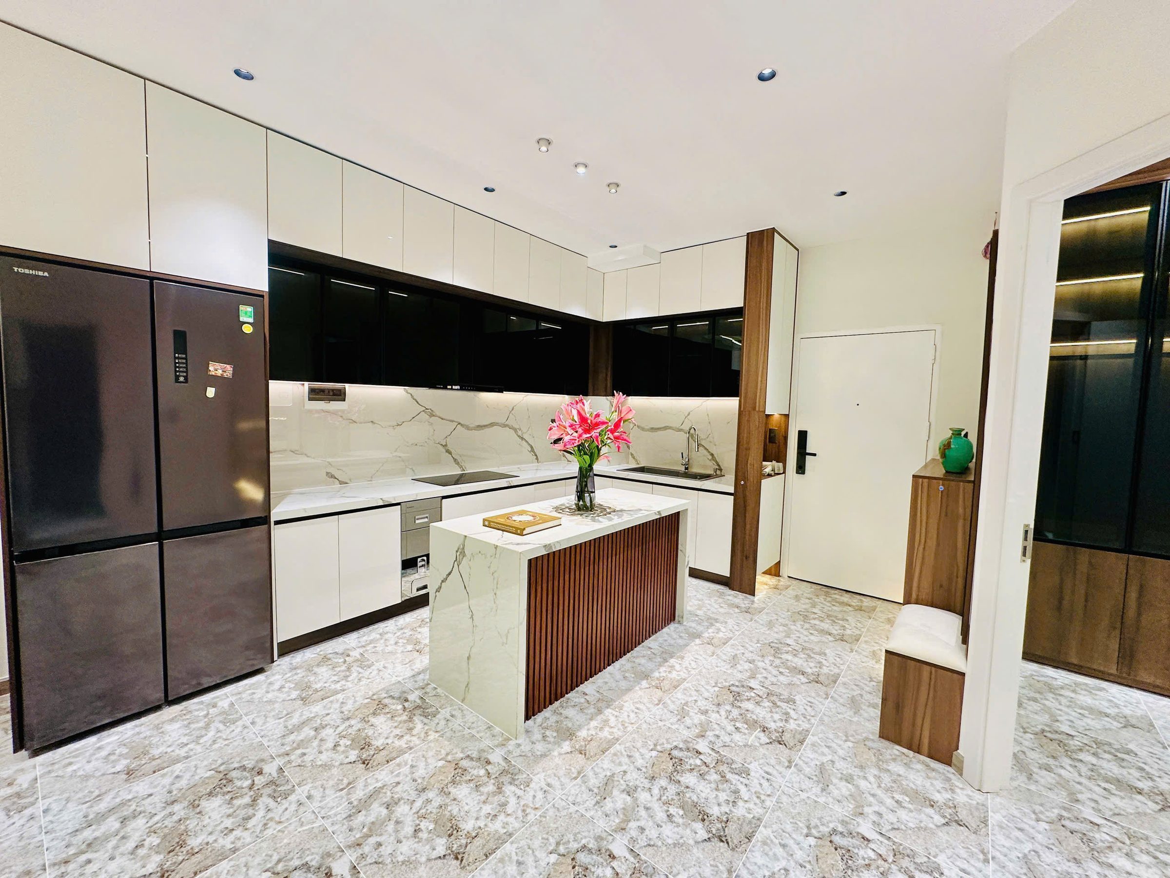 Cho thuê Căn hộ chung cư Sky Garden - 140m² 3PN 3WC tại Đường Phạm Văn Nghị Phường Tân Phong Quận 7 TP. Hồ Chí Minh