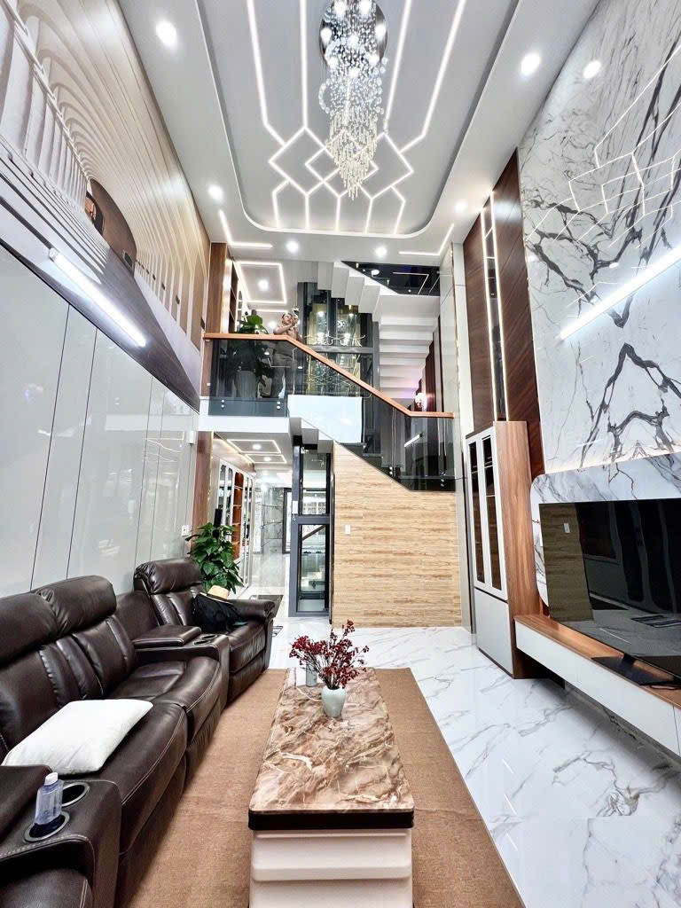 Nhà Mới Ở Liền - Siêu Phẩm Phan Anh Giáp Q6 - DT: 68m2 (4mx17m) - Hẻm 8m - Đúc 4 Lầu 5PN Nhỉnh 10 Tỷ TL Mạnh