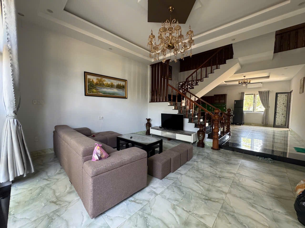 Cho thuê biệt thự 3 tầng Khu Phan Bá Vành - gần cầu Thuận Phước