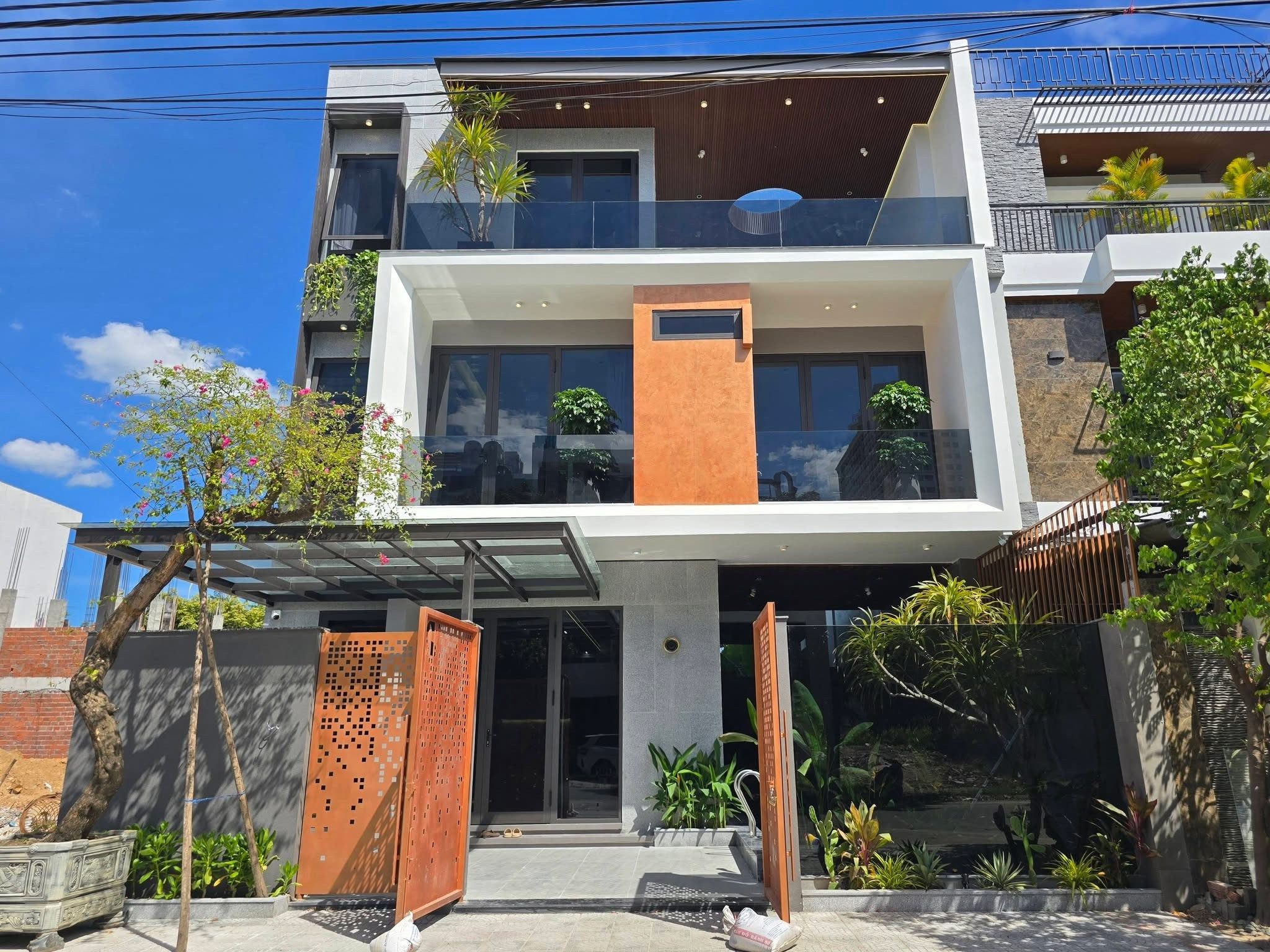 ❌ Bán căn Villa 150m² (10x15m) Đường Phan Bá Vành, Sơn Trà - Giá 22.2 tỉ