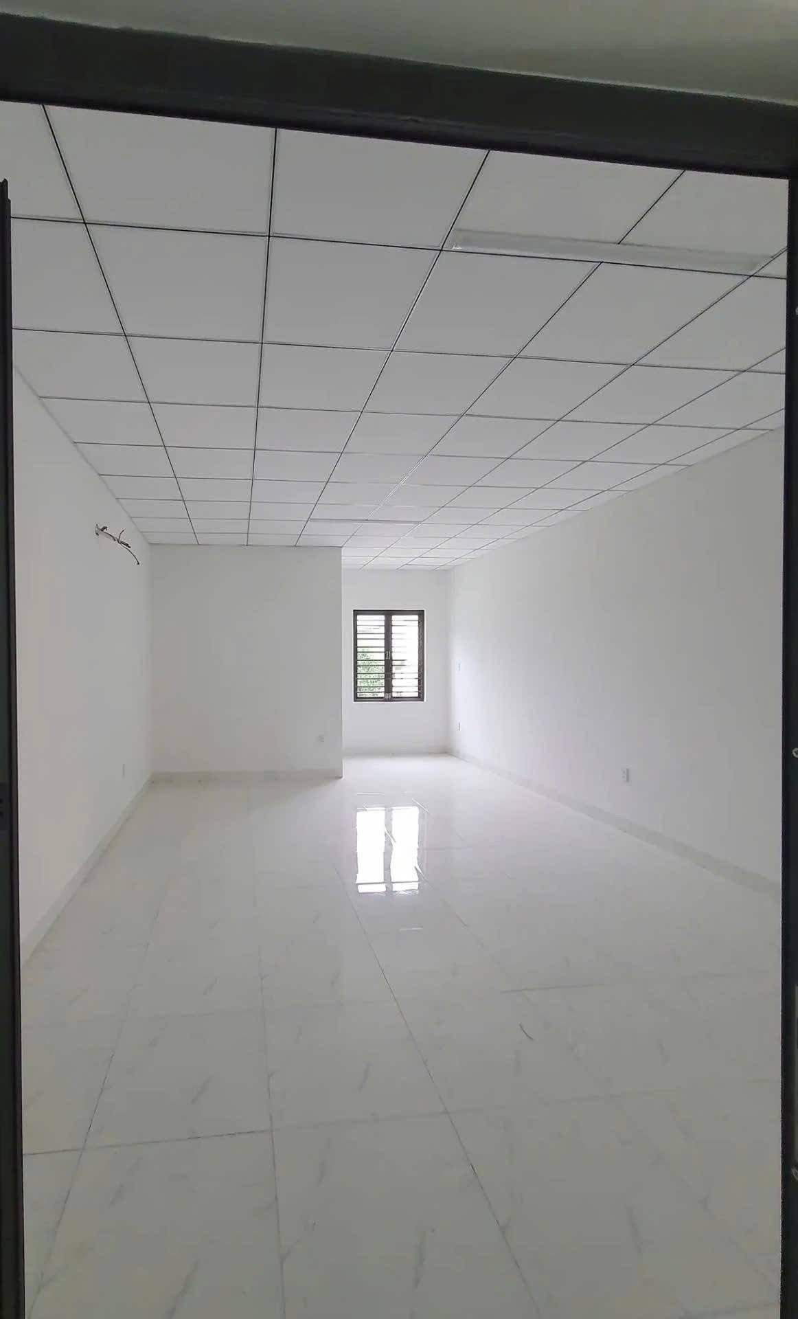 Cho thuê nhà đường Phan Đăng Lưu có thang máy